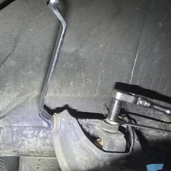 300426 1967 Sunbeam Tiger Service 21