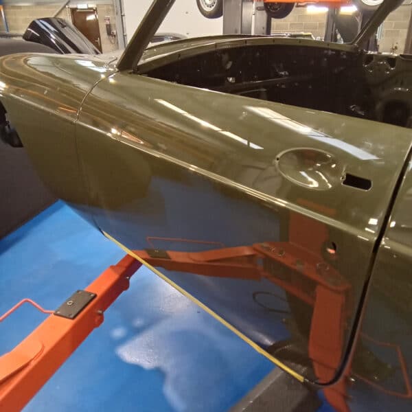 300426 1975 MGB GT V8 More Panelling Fitting 3