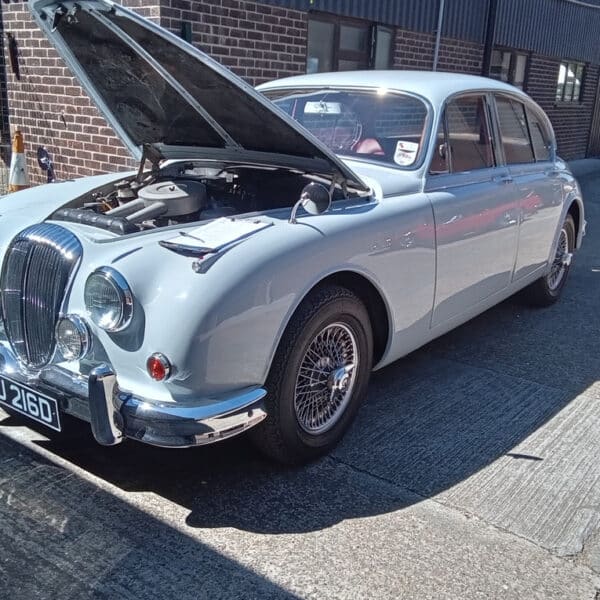 05052026 1966 Daimler V8 250 appraisel 15