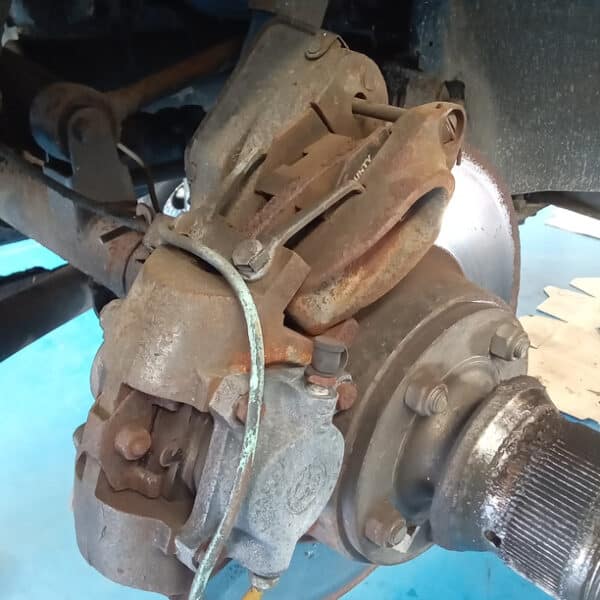 05052026 1966 Daimler V8 250 appraisel 8