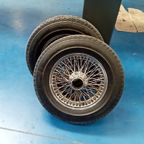 05052026 1966 Daimler V8 250 appraisel 9
