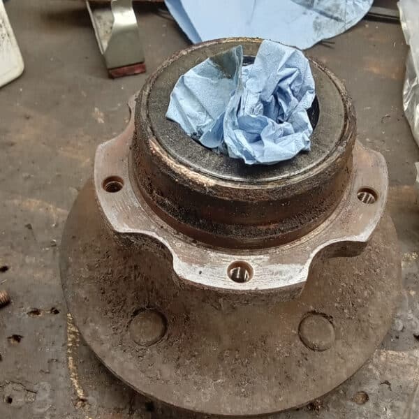 05052026 1972 Rover P5 repairs 21