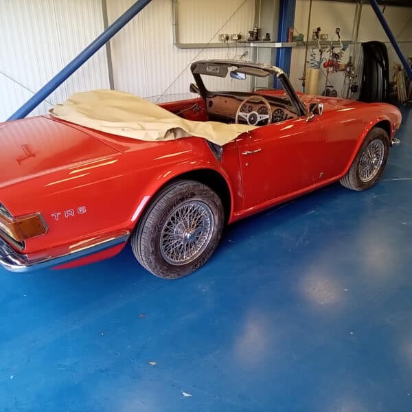 05052026 1973 Triumph TR6 full paint process 26