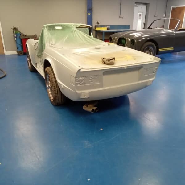 05052026 1973 Triumph TR6 full paint process 4