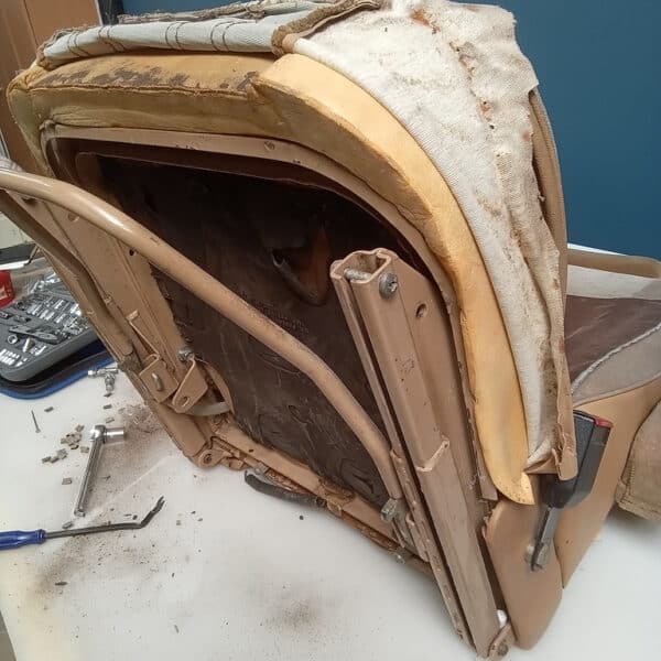 05052026 1982 Range Rover In Vogue seat strip down 1