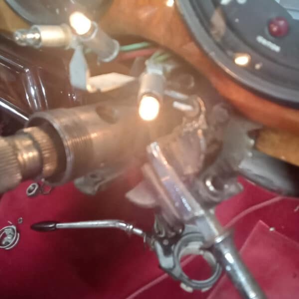 06052026 1966 Daimler V8 250 more repairs 22