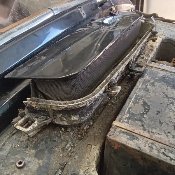 070526 1958 Rover 90 Teardown 104