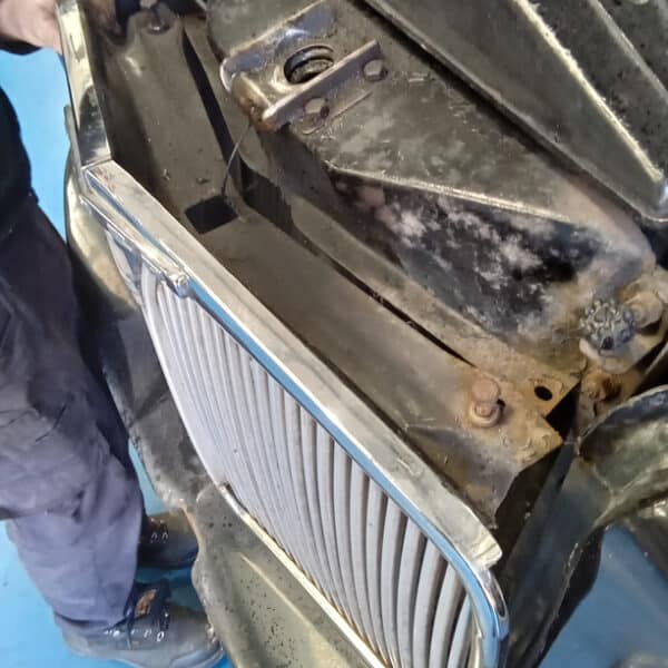 070526 1958 Rover 90 Teardown 125