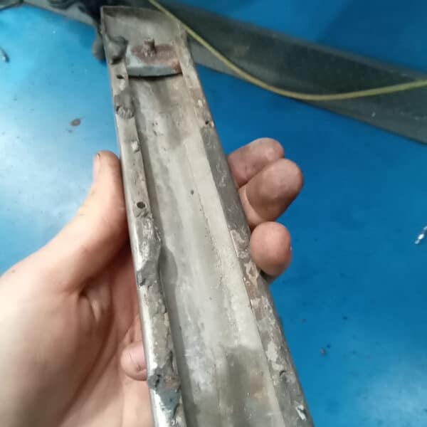 070526 1958 Rover 90 Teardown 139