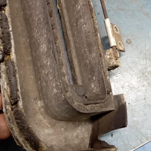 070526 1958 Rover 90 Teardown 14
