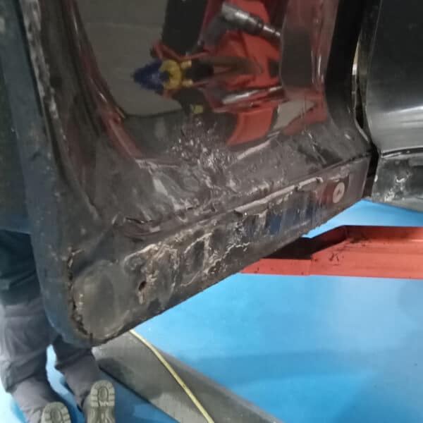 070526 1958 Rover 90 Teardown 140