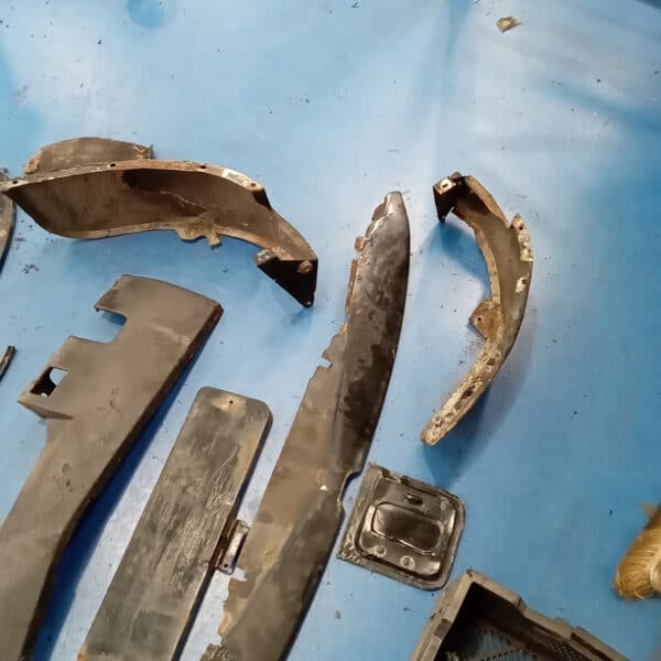070526 1958 Rover 90 Teardown 6
