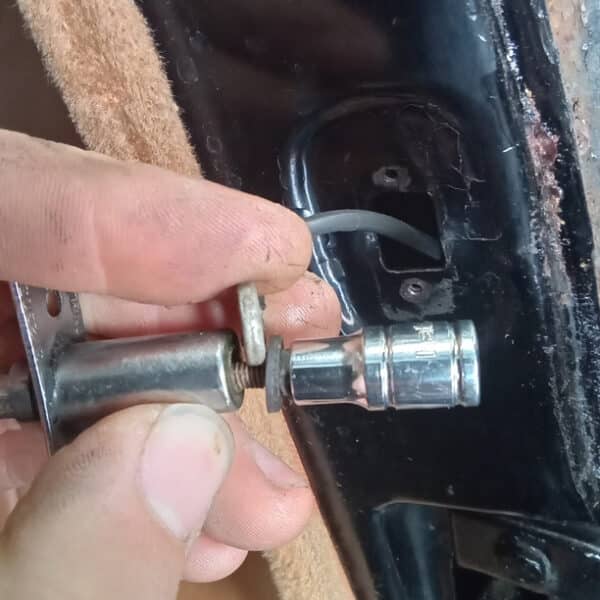 070526 1958 Rover 90 Teardown 77