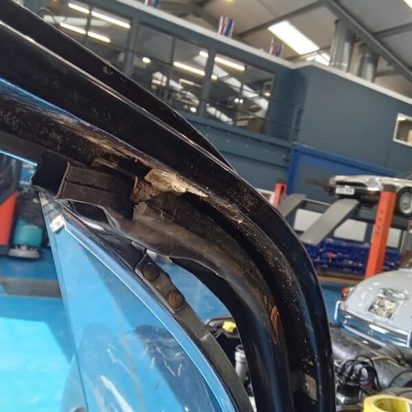 070526 1958 Rover 90 Teardown 96