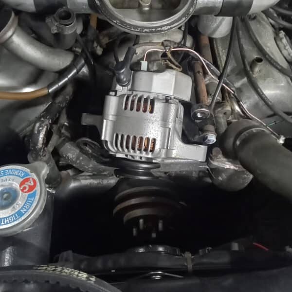 070526 1966 Daimler 250 V8 Alternator
