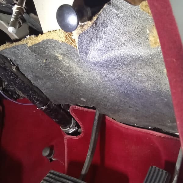 070526 1966 Daimler 250 V8 Repairs 9