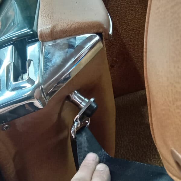 070526 1970 Mercedes 280SL Machined Seatbelt Adapters 5
