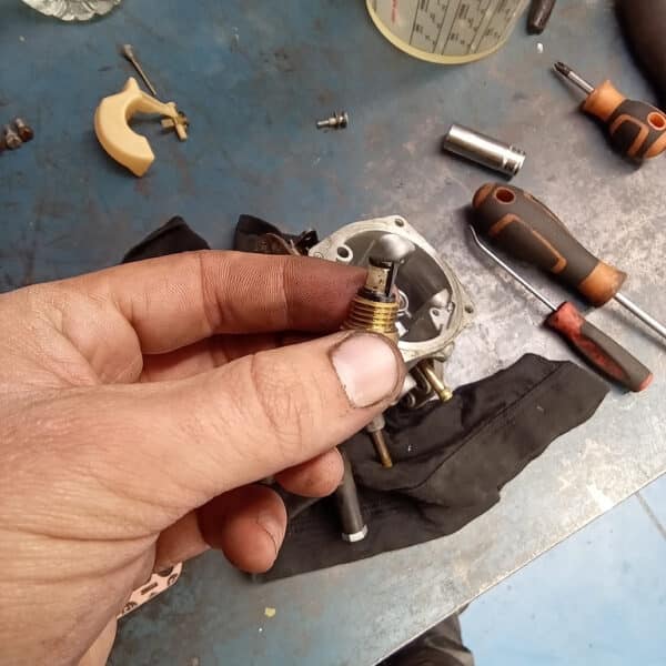070526 1991 Mini Carb Rebuild 2