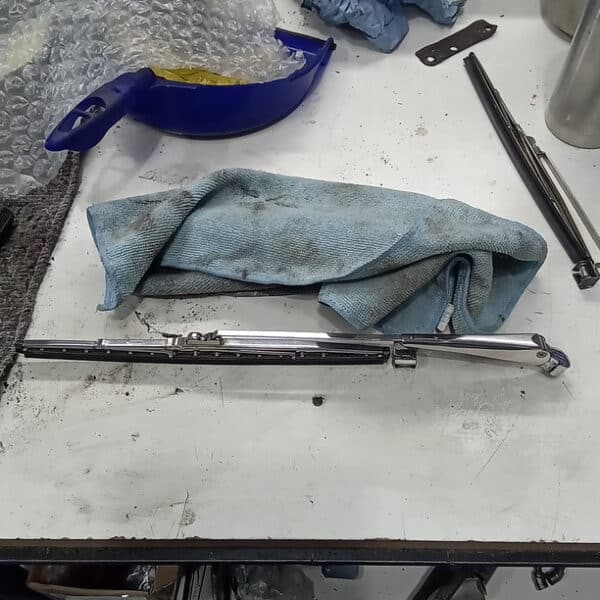 080526 1958 Rover 90 Teardown 11