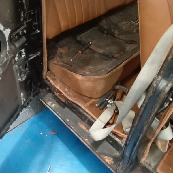 080526 1958 Rover 90 Teardown 20