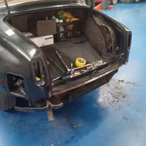 080526 1958 Rover 90 Teardown 30
