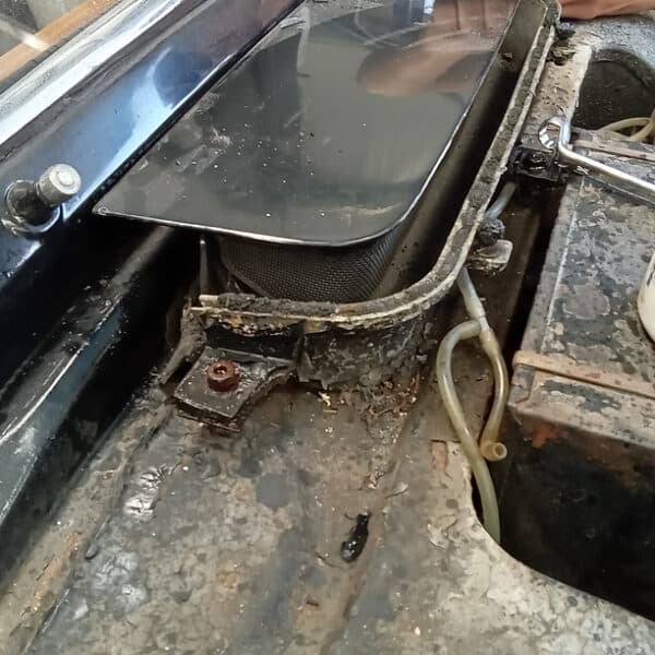 080526 1958 Rover 90 Teardown 67