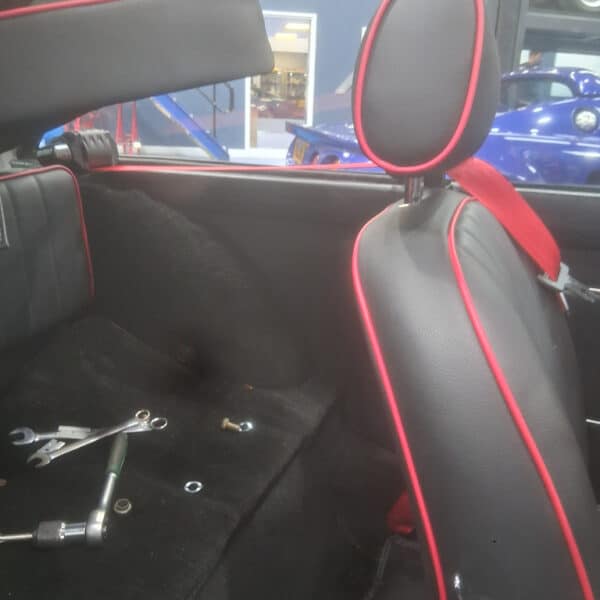 080526 1970 MG B GT Tweaks 2
