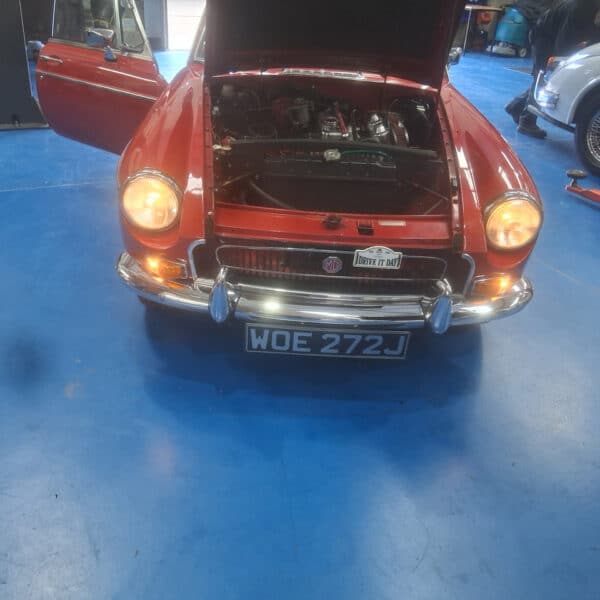 080526 1970 MG B GT Tweaks
