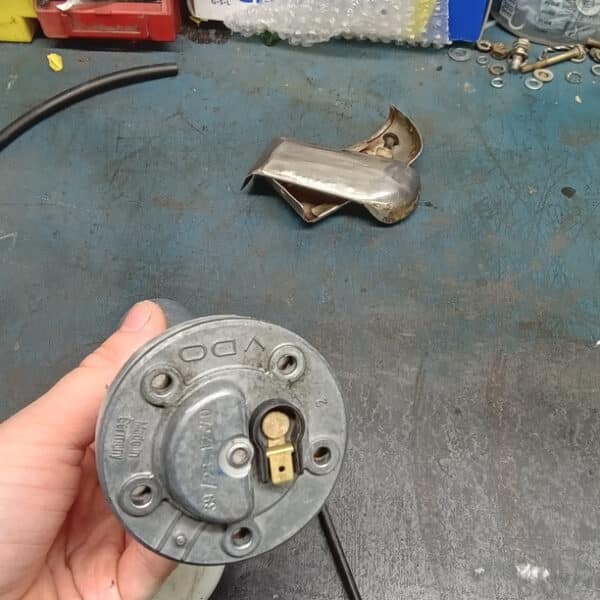 130526 1969 Audi L 72PS Fuel Tank Removal 4