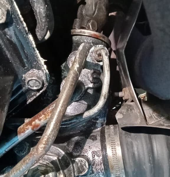 130526 1987 Daimler Double Six Power Steering Leak 5