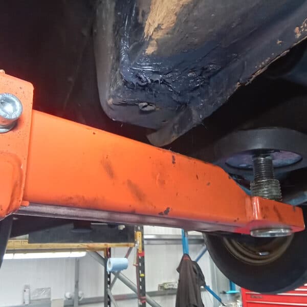 140526 1952 MG YA Jet Reset Sill Underseal and Seam Seal 22