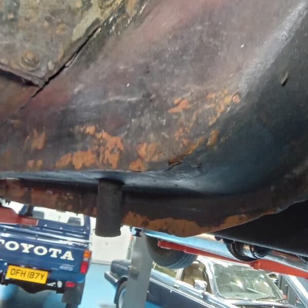 140526 1952 MG YA Jet Reset Sill Underseal and Seam Seal 7