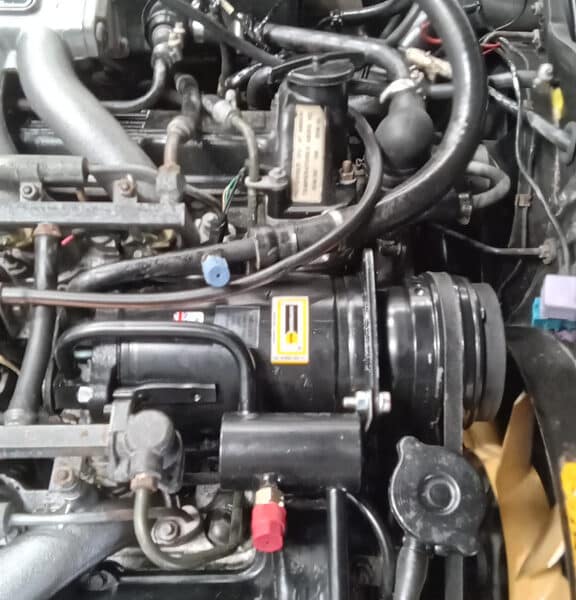 140526 1991 Jaguar XJS AC Replaced with New Bolts 2