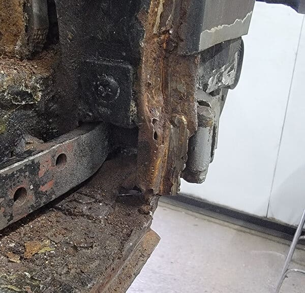 150526 1958 Rover 90 Lower Hinge Rust Repair 3