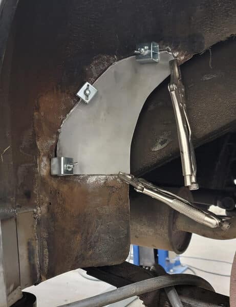 150526 1958 Rover 90 Passenger Inner Wheel Well 7