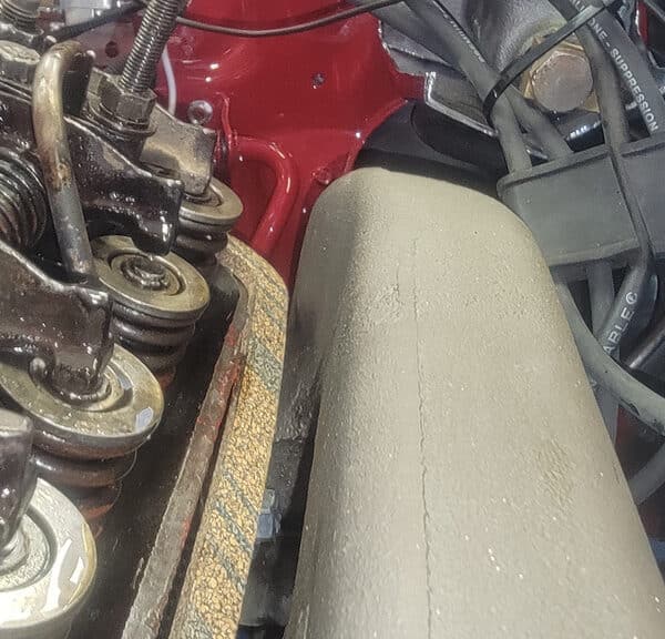 190526 1955 Ford Thunderbird Cylinder 5 Valve Stuck