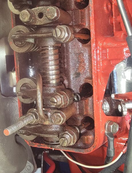 190526 1955 Ford Thunderbird Pushrod off rocker