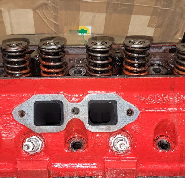 200526 1955 Ford Thundebrird Cylinder Head Removed 4