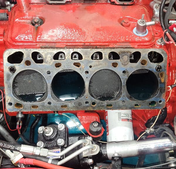 200526 1955 Ford Thundebrird Cylinder Head Removed