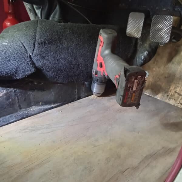 210526 1936 Fraser Nash BMW Floor Repairs Rocker Cover Condensation in Cylinder Head Oil Drain 13