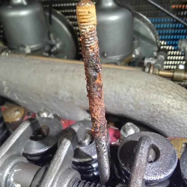 210526 1936 Fraser Nash BMW Floor Repairs Rocker Cover Condensation in Cylinder Head Oil Drain 4