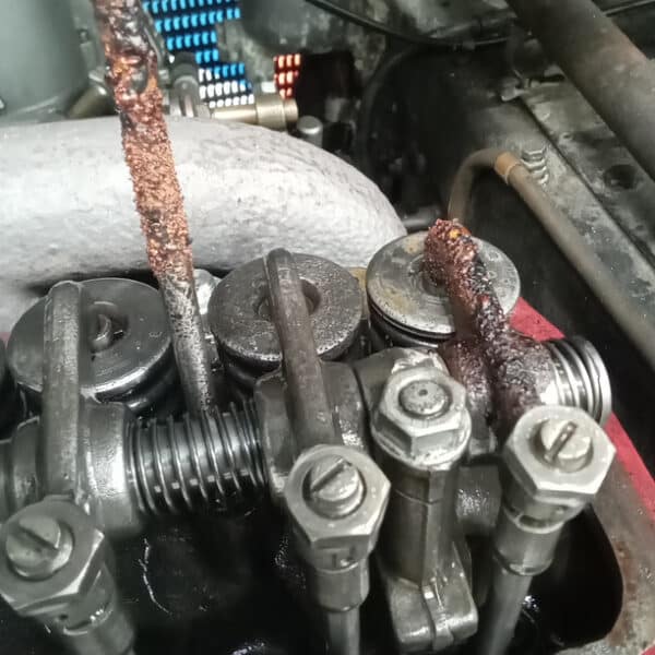210526 1936 Fraser Nash BMW Floor Repairs Rocker Cover Condensation in Cylinder Head Oil Drain 5