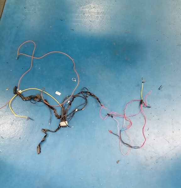 210526 1965 Land Rover Series 2a Old Harness Out 2