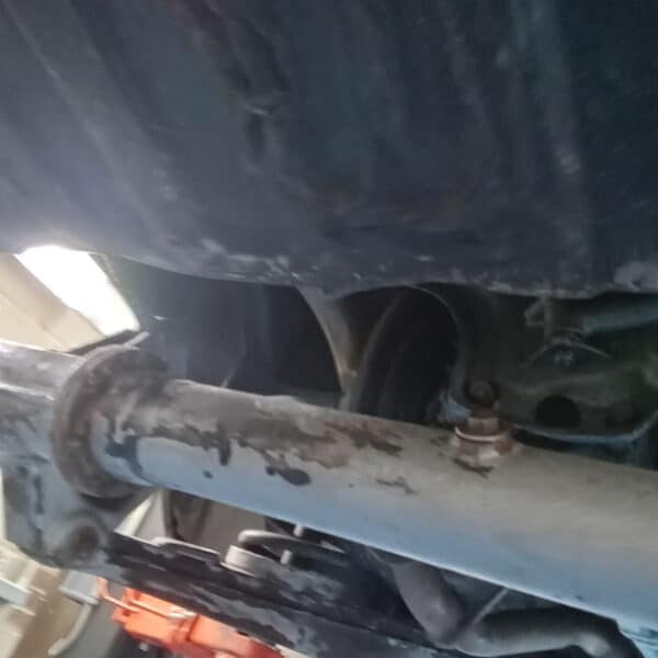 210526 1972 Rover P6 4500S Underseal 27
