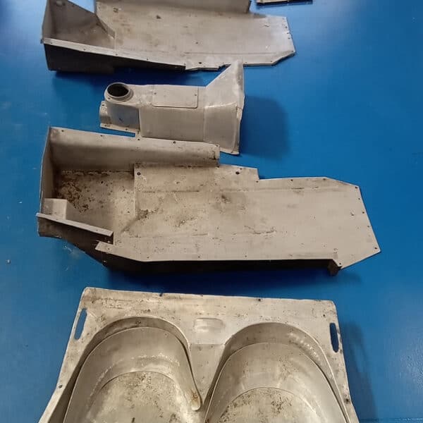 220526 1954 Aston Martin DB2 Parts Catalogued 15