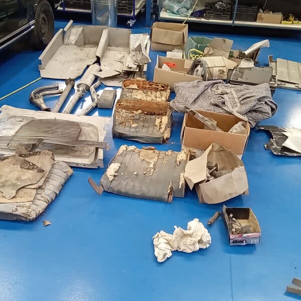 220526 1954 Aston Martin DB2 Parts Catalogued 37