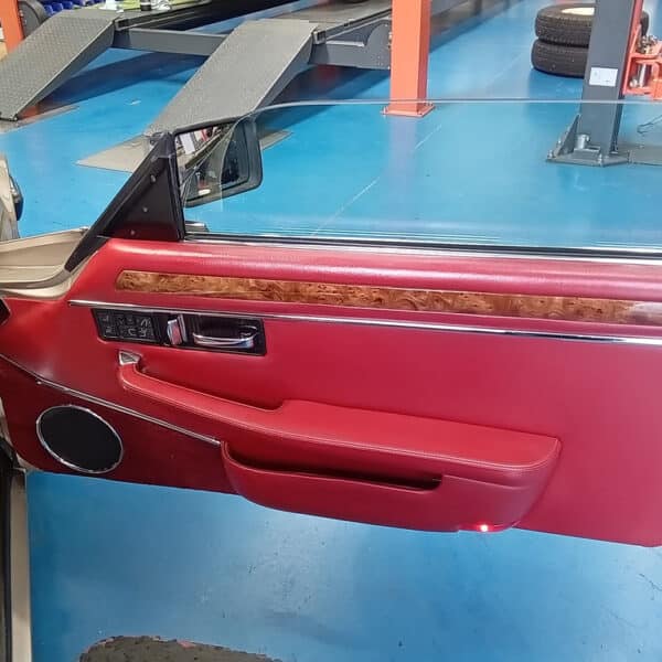 220526 1991 Jaguar XJS Wind Noise 5