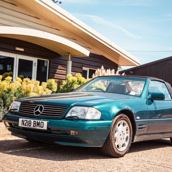 220526 1996 Mercedes Benz SL320 Arrival
