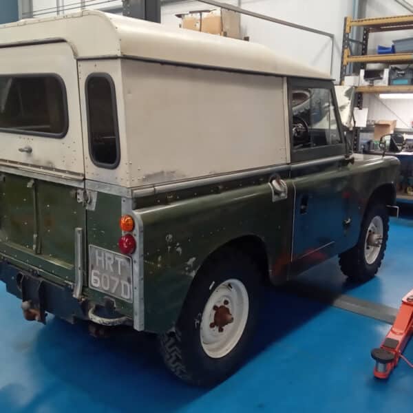 2220526 1966 Land Rover Series 2A PDI 16