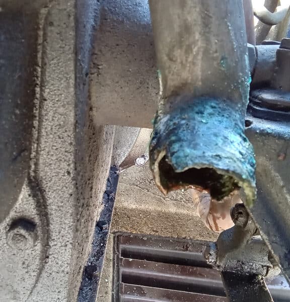 260526 1936 Riley Merline Nine Corroded Coolant Pipe and Retaining Bolt 6
